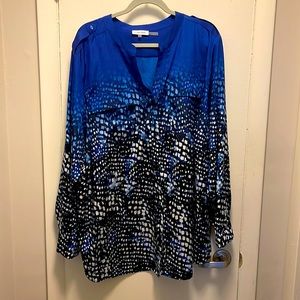 Calvin Klein size 3X women’s print top.